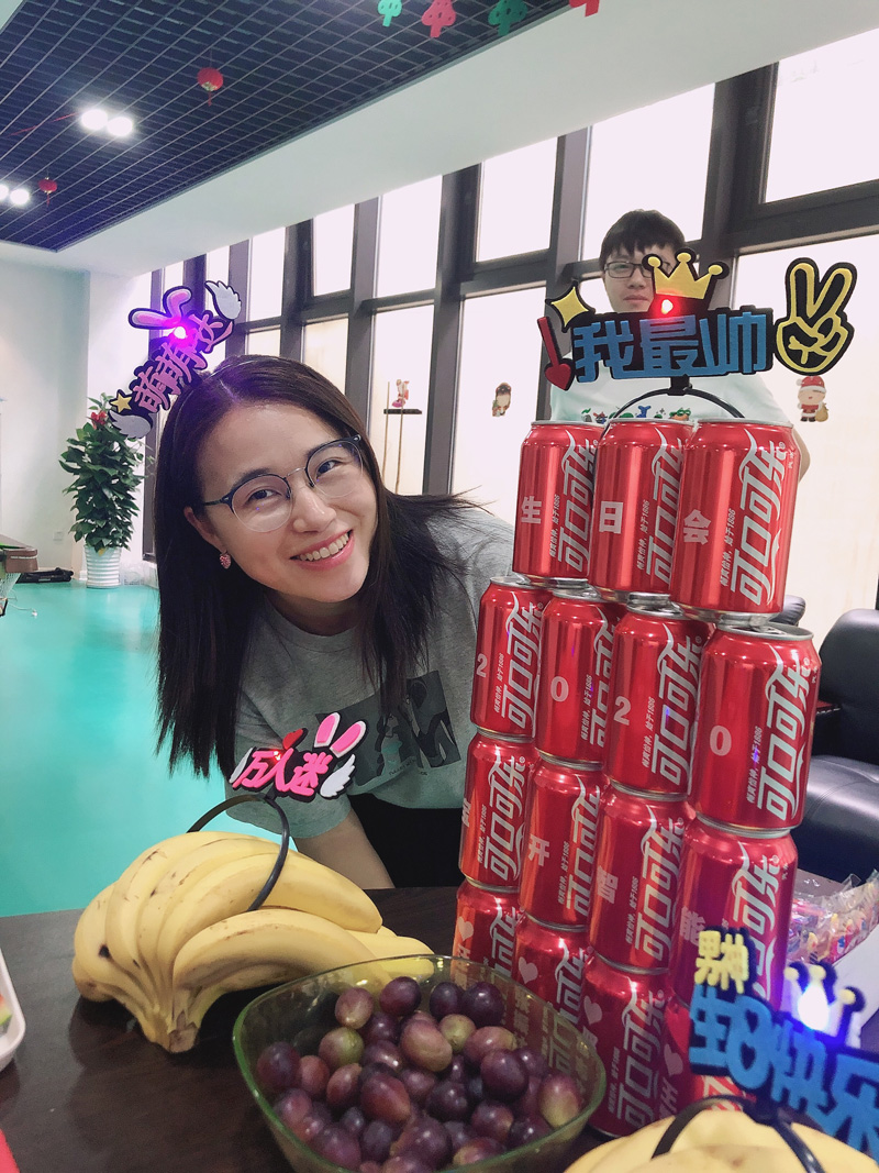 八月集體生日會 | 與久違的祝?；馃嵯嘧?  src="/uploads/allimg/210903/1-210Z3142023A9.jpg" /></p>
<p><img alt=