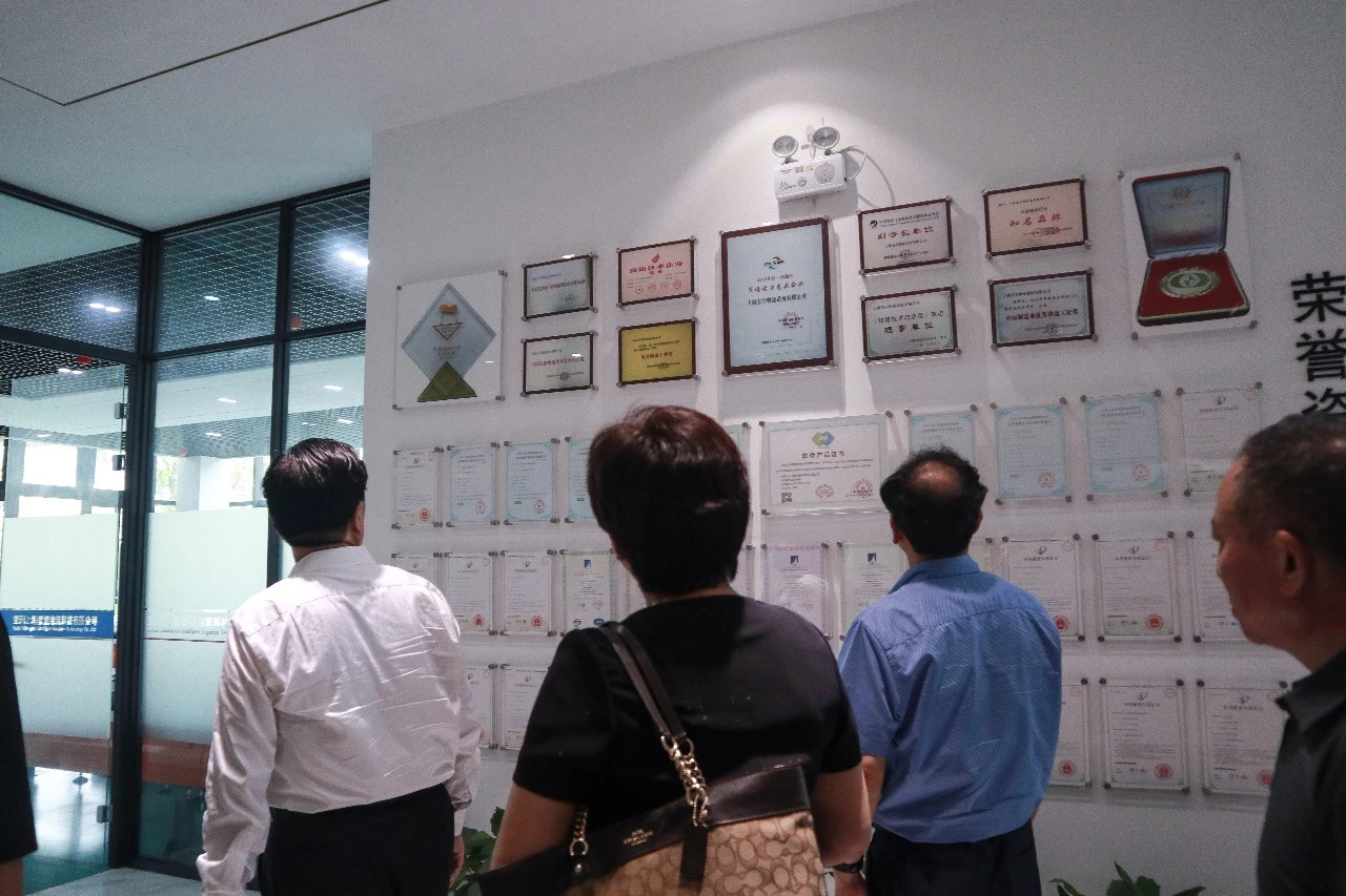 快訊 | 河北省工信廳、石家莊市委市政府領(lǐng)導(dǎo)蒞臨寶開(kāi)智能參觀考察