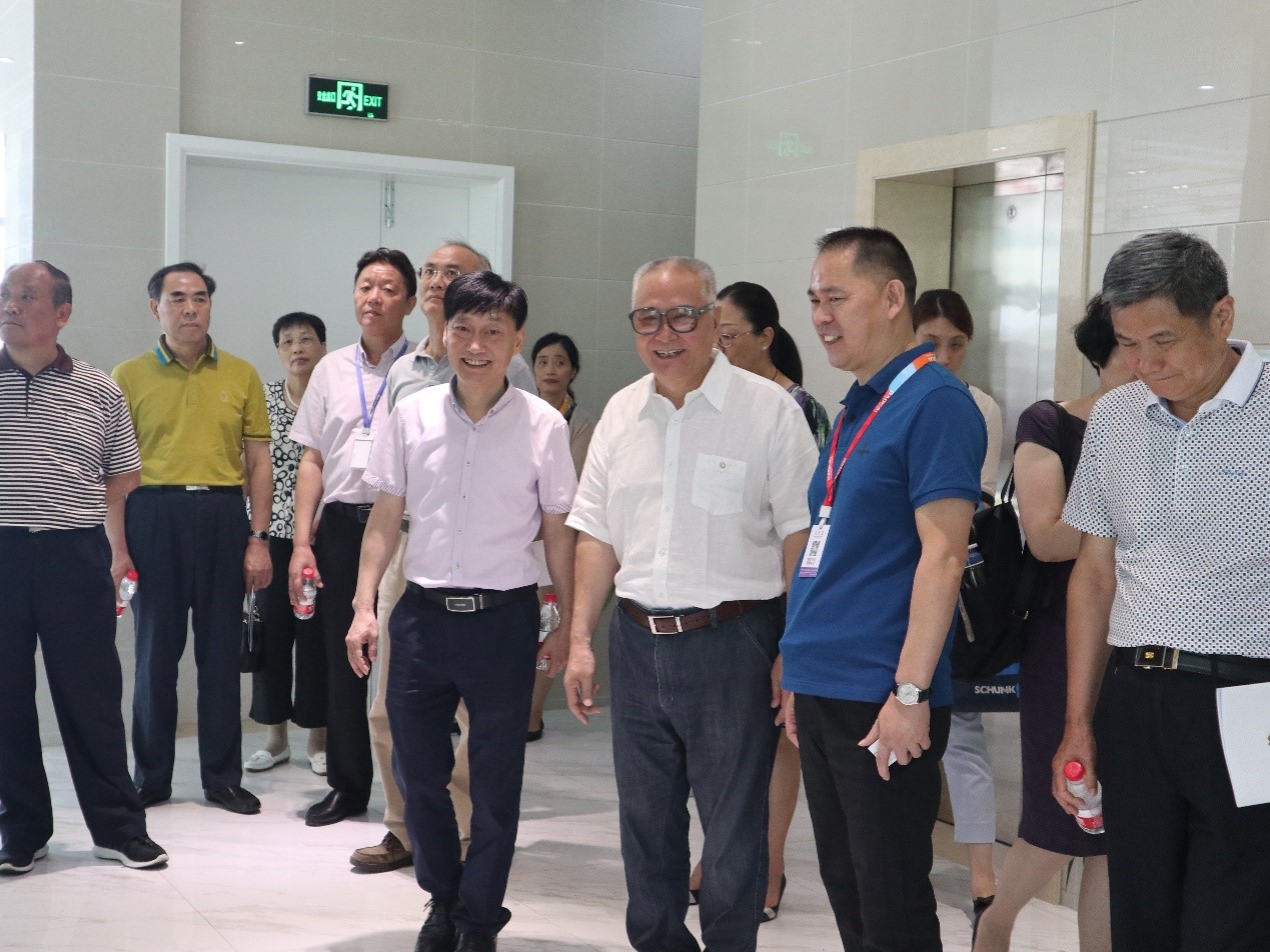 新聞 | 無錫市原政協(xié)領導、吳涇鎮(zhèn)黨委領導一行蒞臨寶開參觀考察