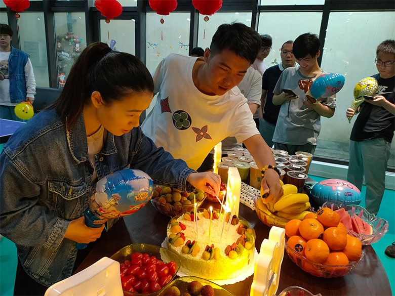 員工集體生日會｜溫馨五月，感恩有你，攜手同行