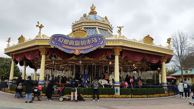 Happy Women’s Day | 歡度三八節(jié)，我們相約上海迪士尼樂園