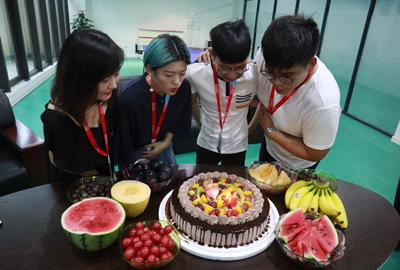八月未央，歡聚一夏 | 寶開集體生日會(huì)：共享歡樂時(shí)刻