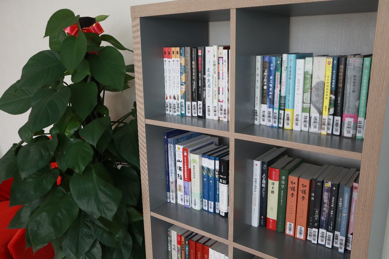 企業(yè)書香 | 寶開新建職工書屋，“小書屋”構(gòu)建精神“大家園”